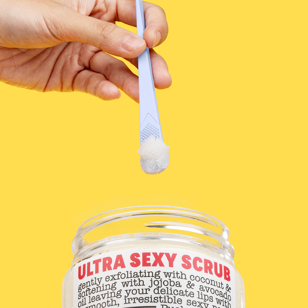THE SCRUB & SMOOCH LIP CARE KIT