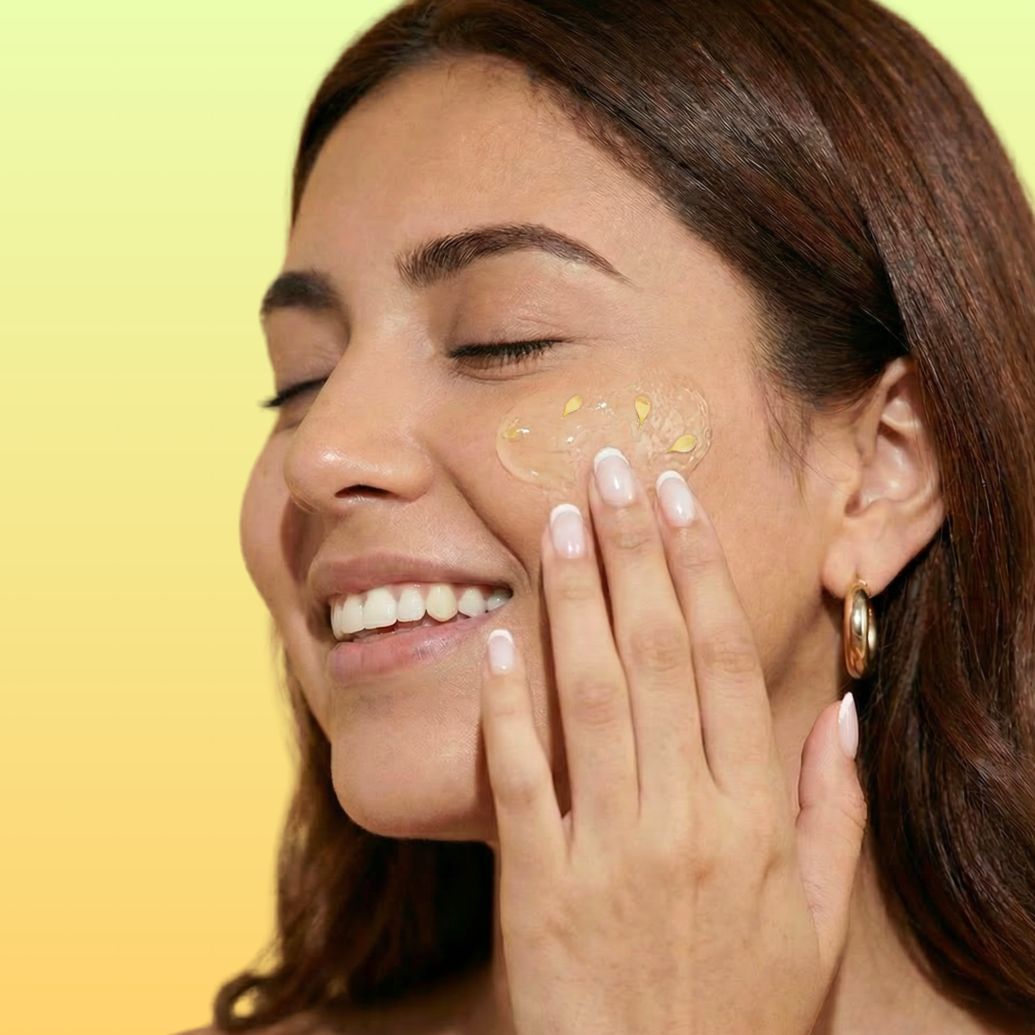 Floral gel mask with tremella mushroom